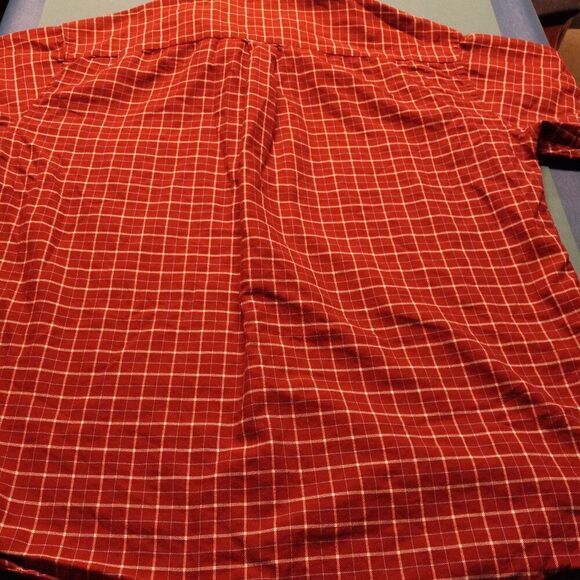 Dockers Men's Cotton XL Stain Defender Red/White Short Sleeve Button Down Shirt - Picture 5 of 5